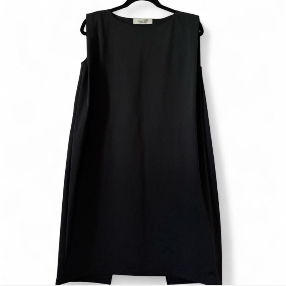Minimal Sleeveless Midi Dress - Black